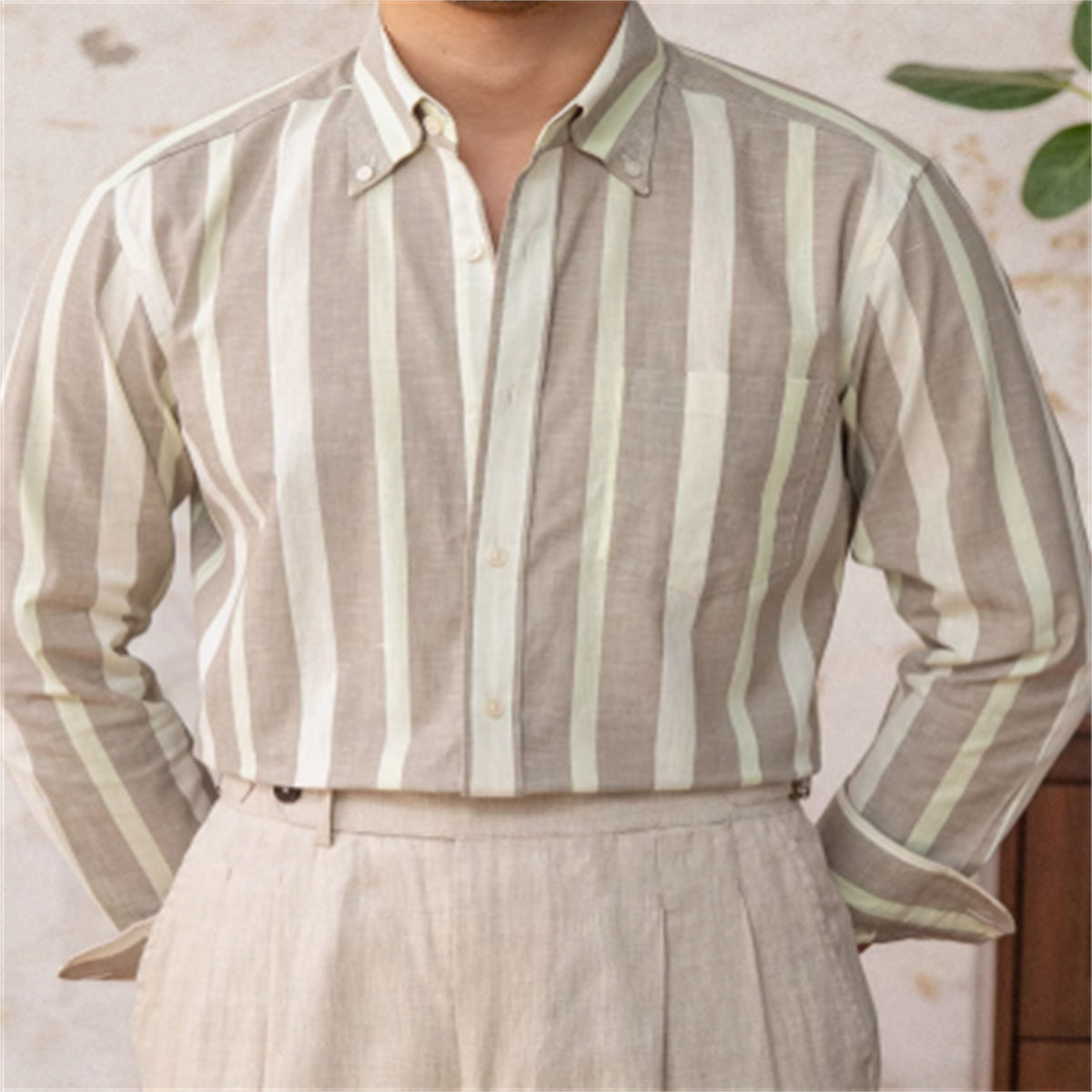 Men's Breathable All-match Concealed Buttoned Pointed Collar Shirt
